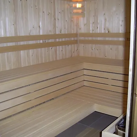 Vakantieboerderij Hof Van Eden * فيرن