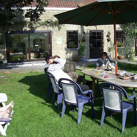 مزرعة للإقامة Vakantieboerderij Hof Van Eden فيرن