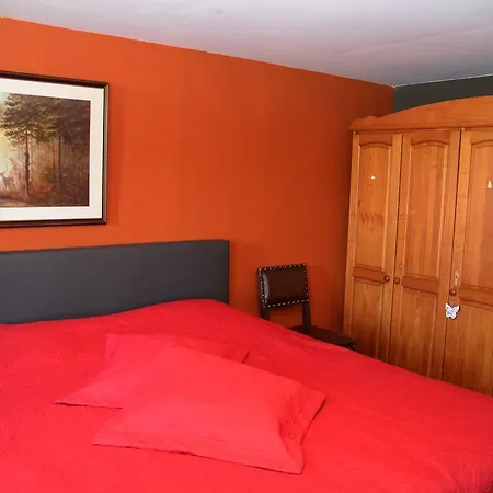 Vakantieboerderij Hof Van Eden مزرعة للإقامة فيرن